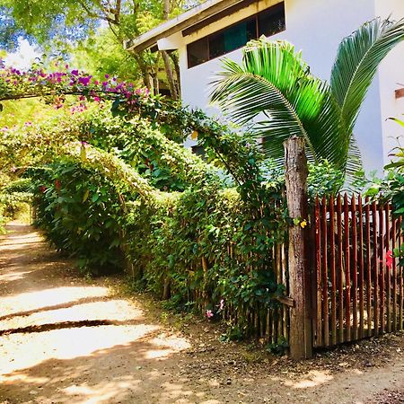 Spondylus Lodge Ayampe Exterior photo